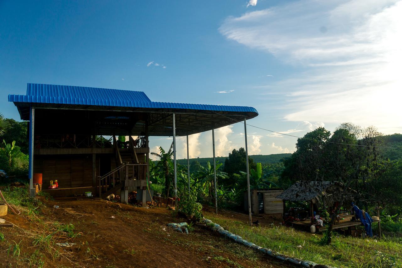 Mr Pov Home Stay Banlung エクステリア 写真
