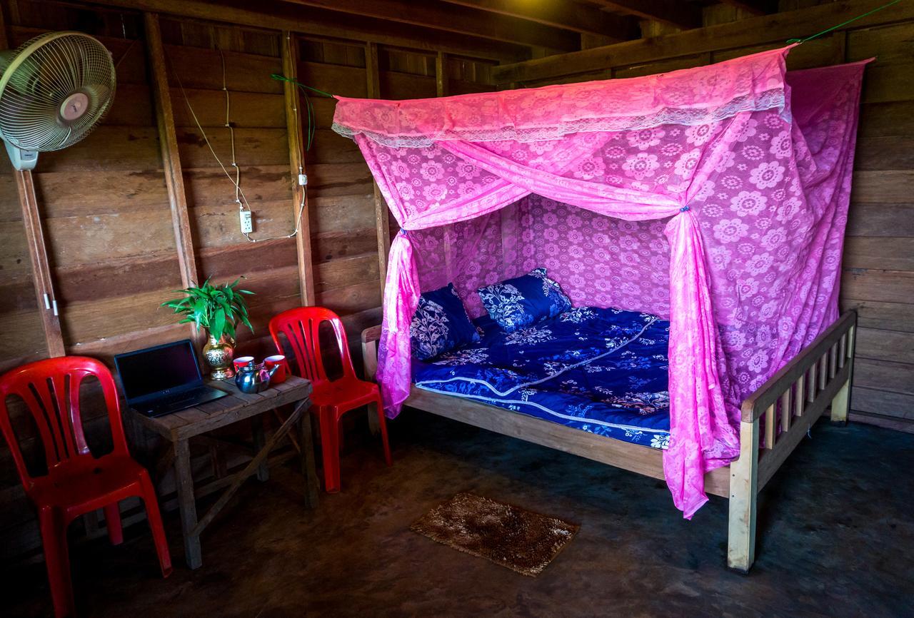 Mr Pov Home Stay Banlung エクステリア 写真